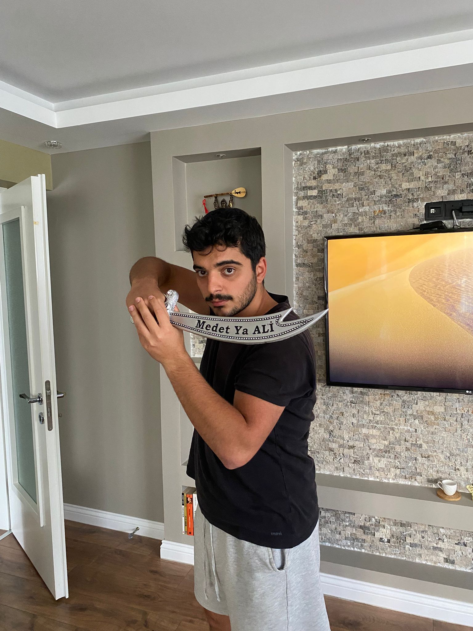 Hz.Ali ile dalga geçtim